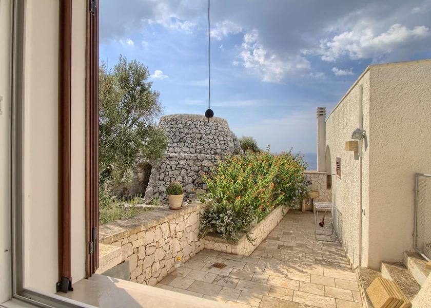 Puglia Salve Property Grounds