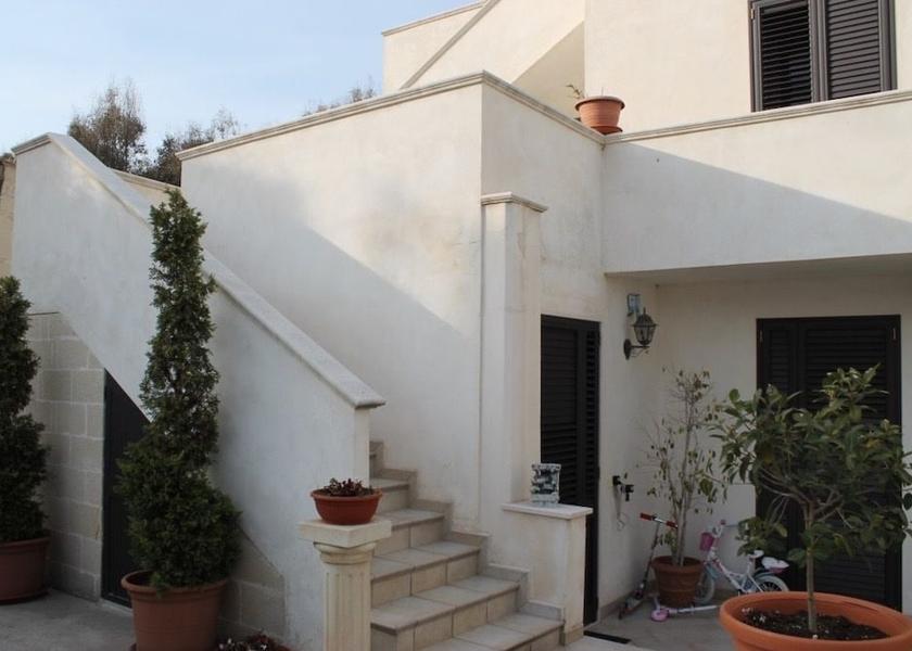 Puglia Maruggio Exterior Detail