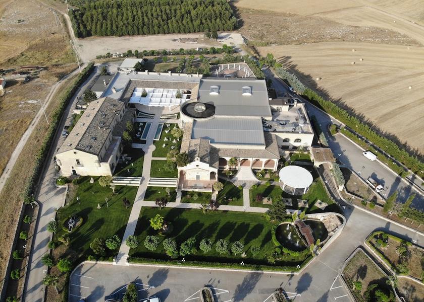 Puglia Altamura Exterior Detail