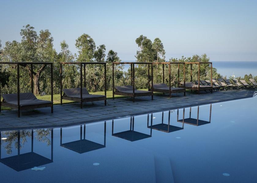 Calabria Gizzeria Pool