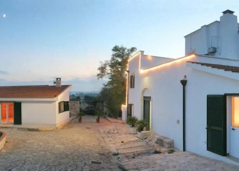 Puglia Putignano Exterior Detail