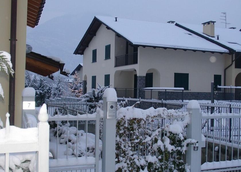 Lombardy Poggiridenti Facade