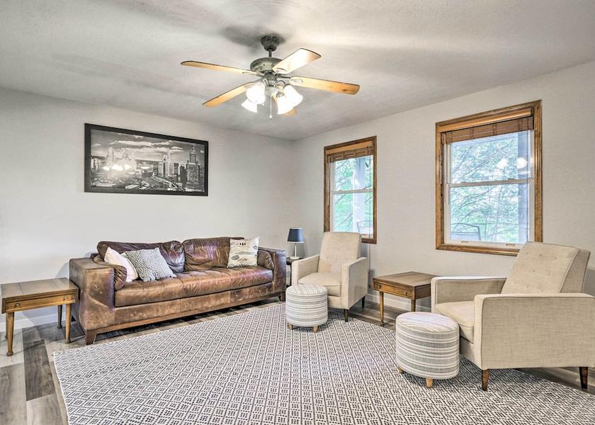 Ohio Howard Interior Entrance