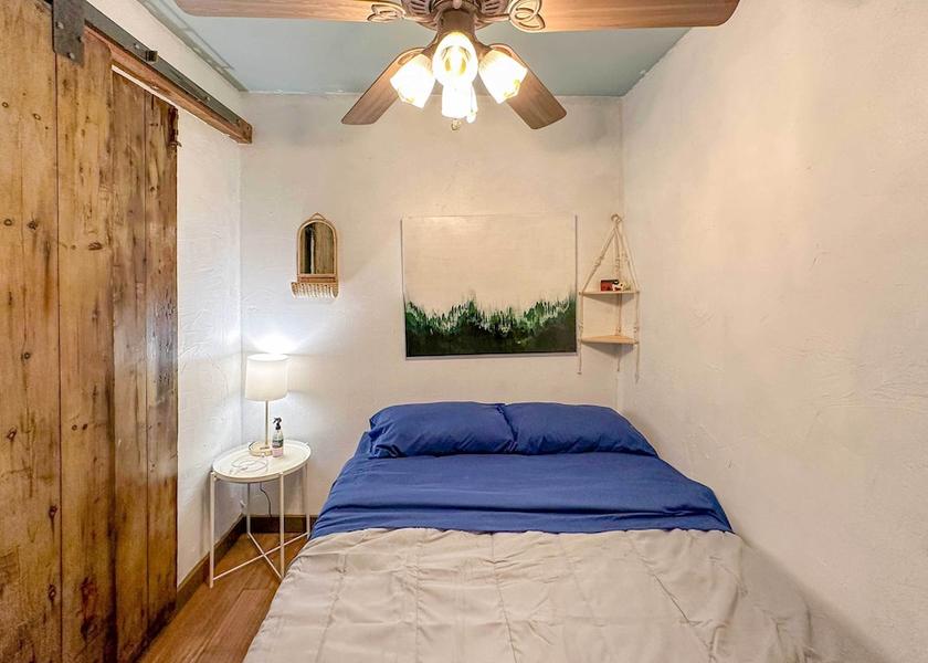 New York hunter Interior Entrance