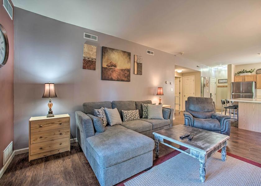 New York hunter Interior Entrance