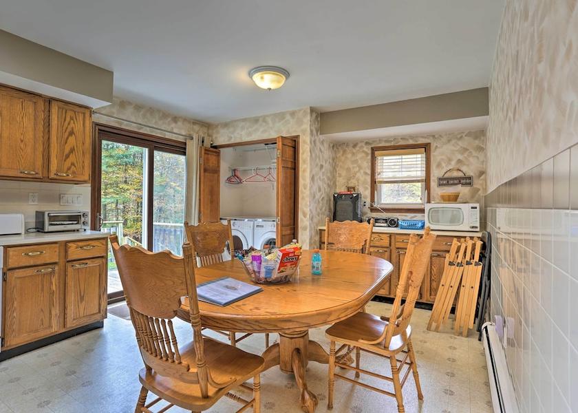 New York hunter Interior Entrance