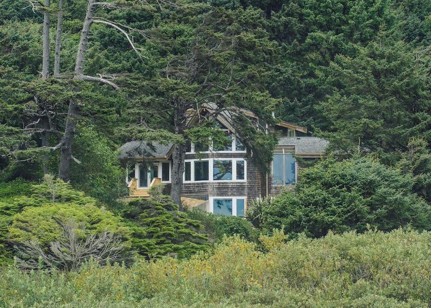 Oregon arch cape Exterior Detail