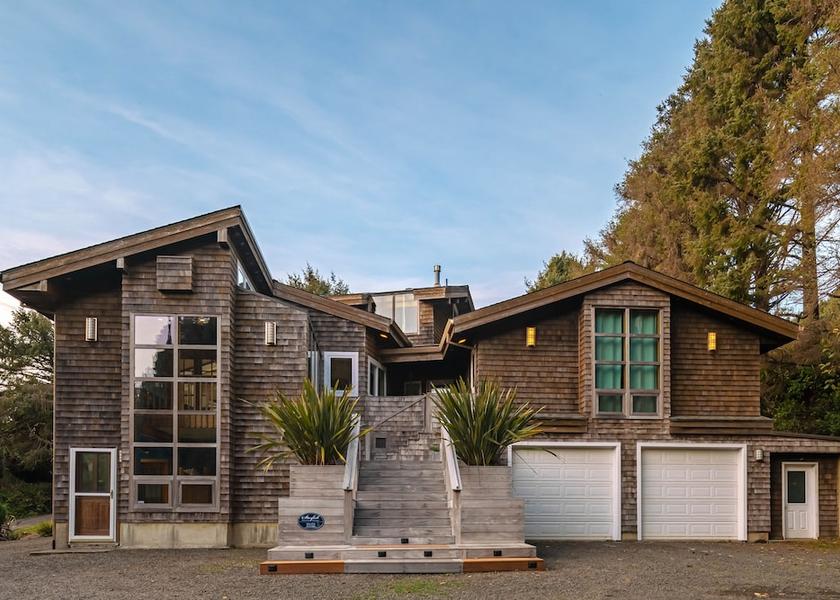 Oregon arch cape Exterior Detail