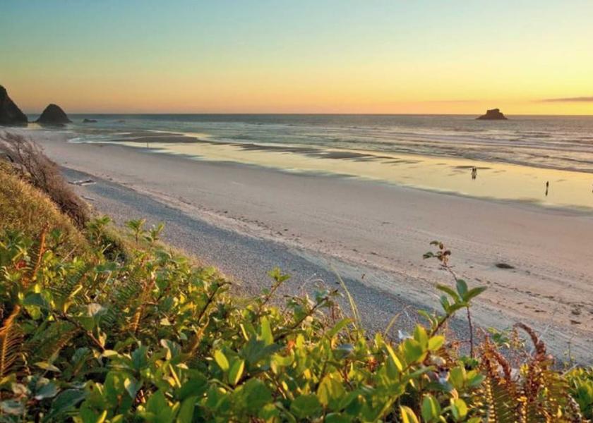 Oregon arch cape Interior Entrance