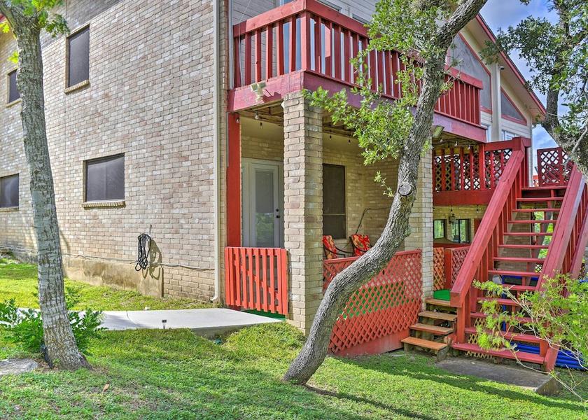 Texas helotes Interior Entrance