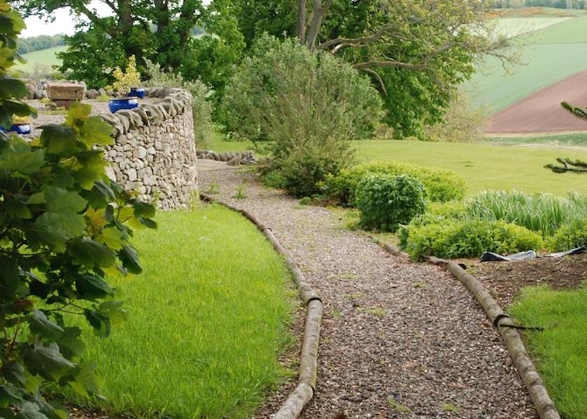 Scotland kirriemuir Garden