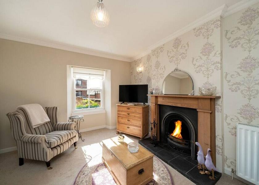 Scotland kirriemuir Room