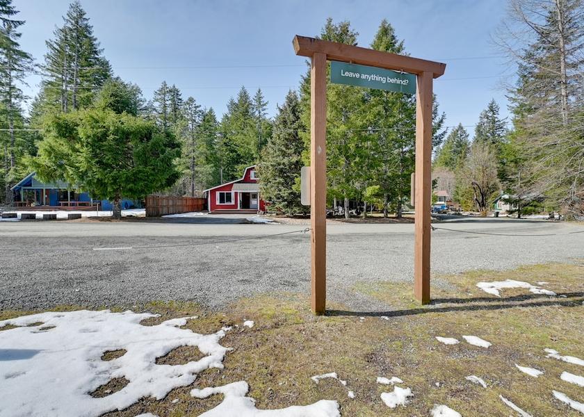 Washington mineral Interior Entrance