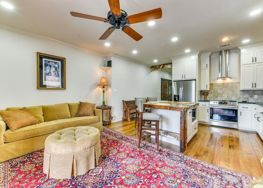 Louisiana new roads Primary image