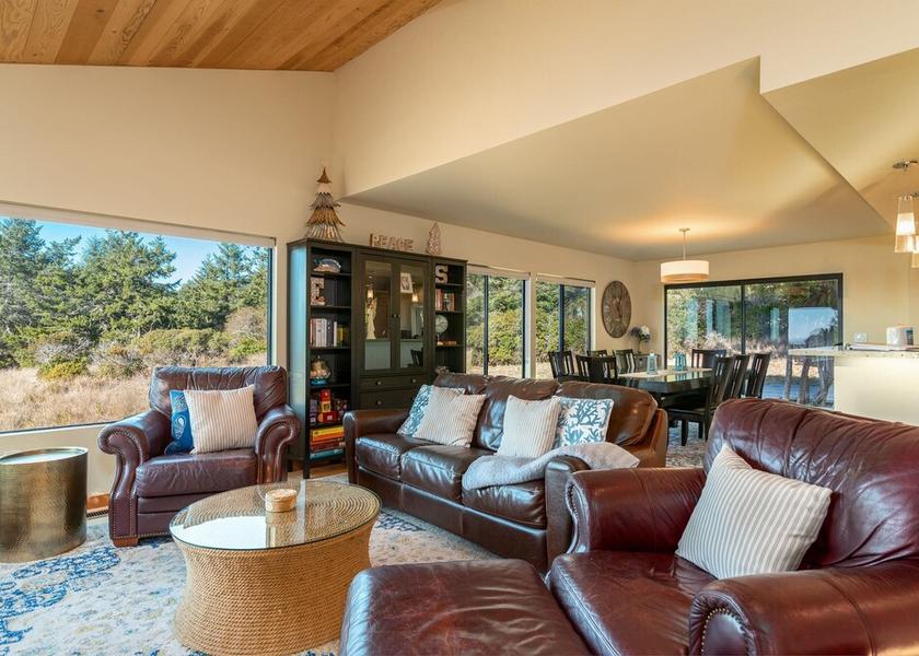 California sea ranch Living Area