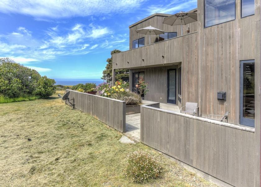 California sea ranch Exterior Detail
