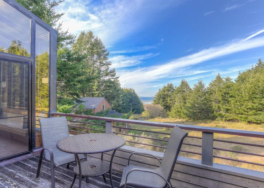 California sea ranch Property Grounds