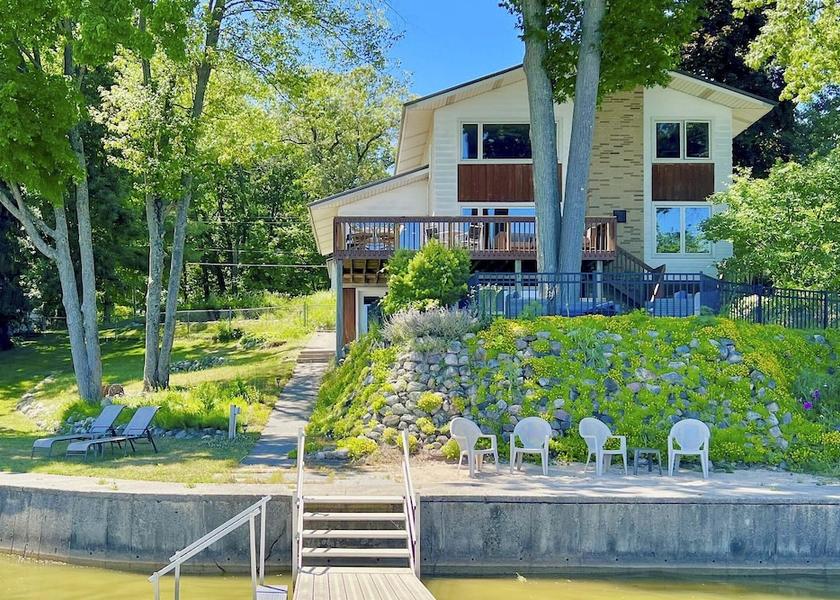Oklahoma grant Interior Entrance