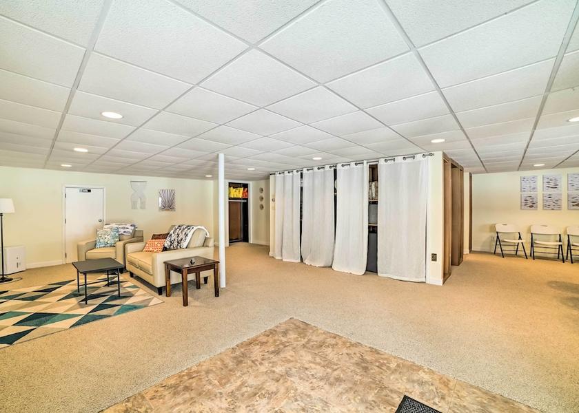 Oklahoma grant Interior Entrance