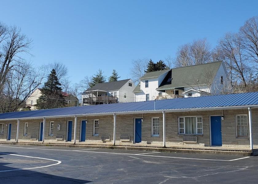 Tennessee rocky top Facade