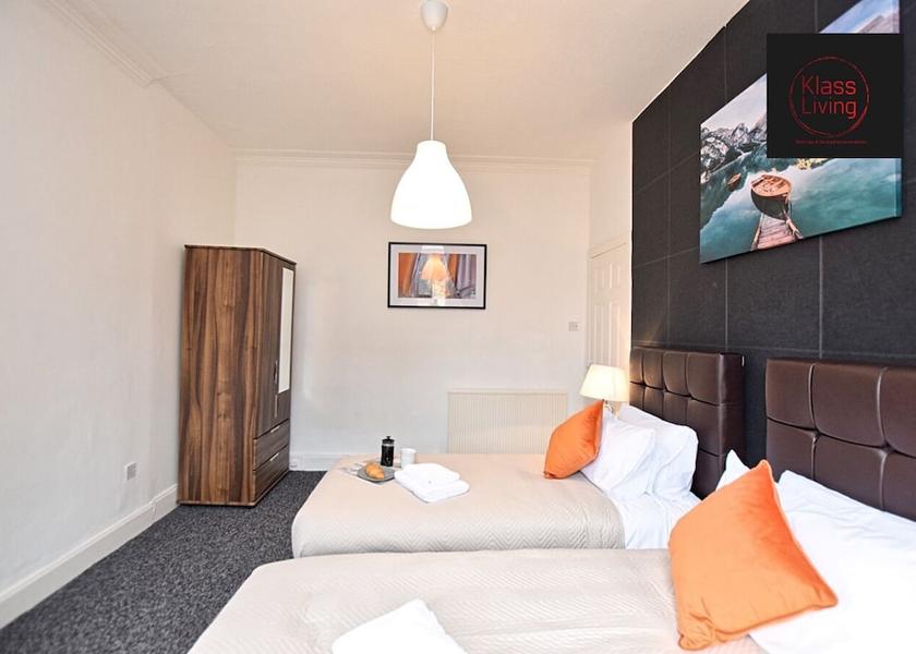 Scotland coatbridge Room