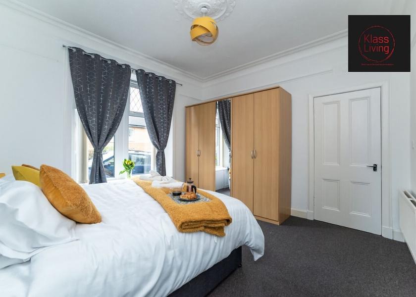 Scotland coatbridge Room