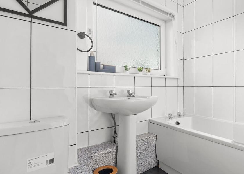 Scotland coatbridge Bathroom
