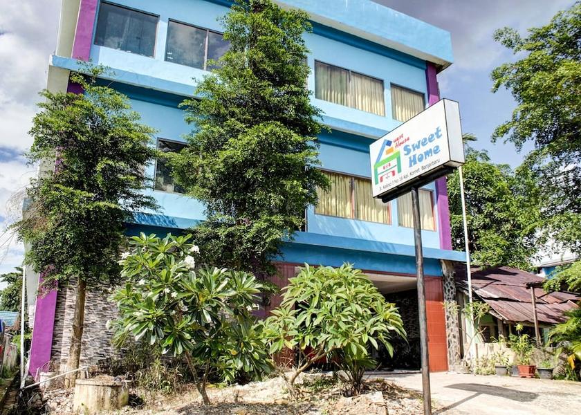  Banjarbaru Exterior Detail