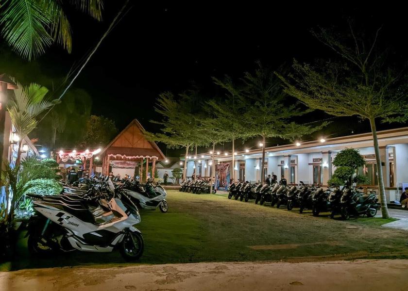 West Java Cijulang Scooter/Moped