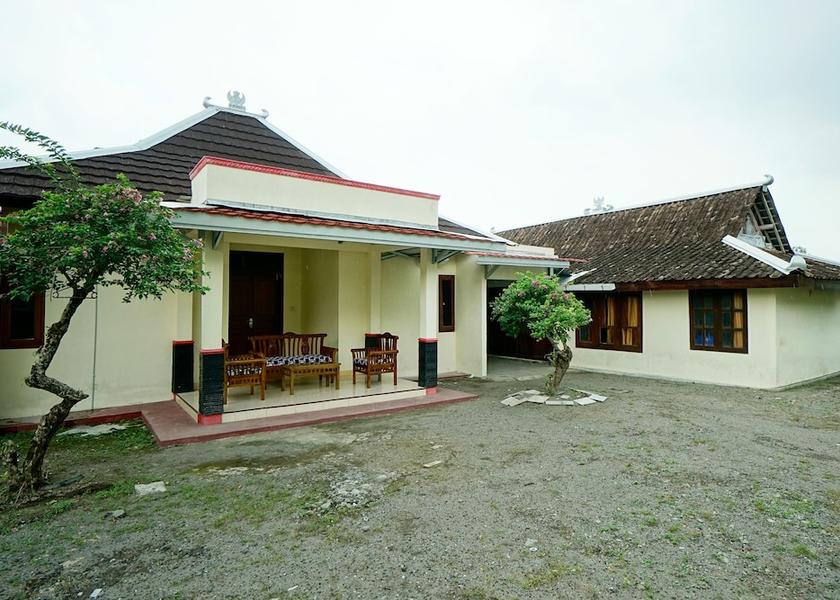 Special Region of Yogyakarta Ngaglik Exterior Detail