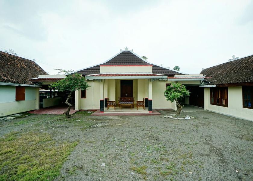 Special Region of Yogyakarta Ngaglik Exterior Detail