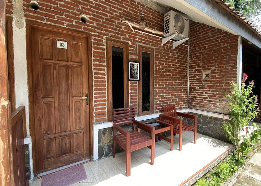 Central Java Mungkid Exterior Detail