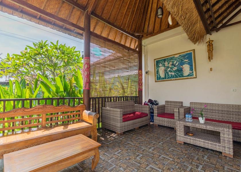 Bali Penida Island Lobby sitting area