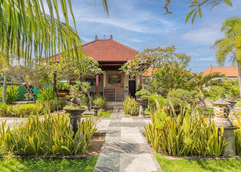 Bali Penida Island Garden view