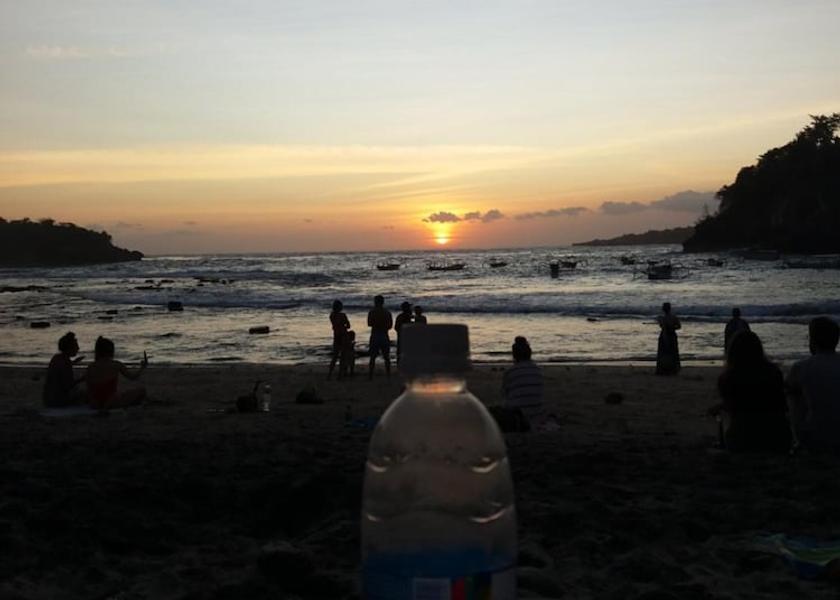  Penida Island Beach
