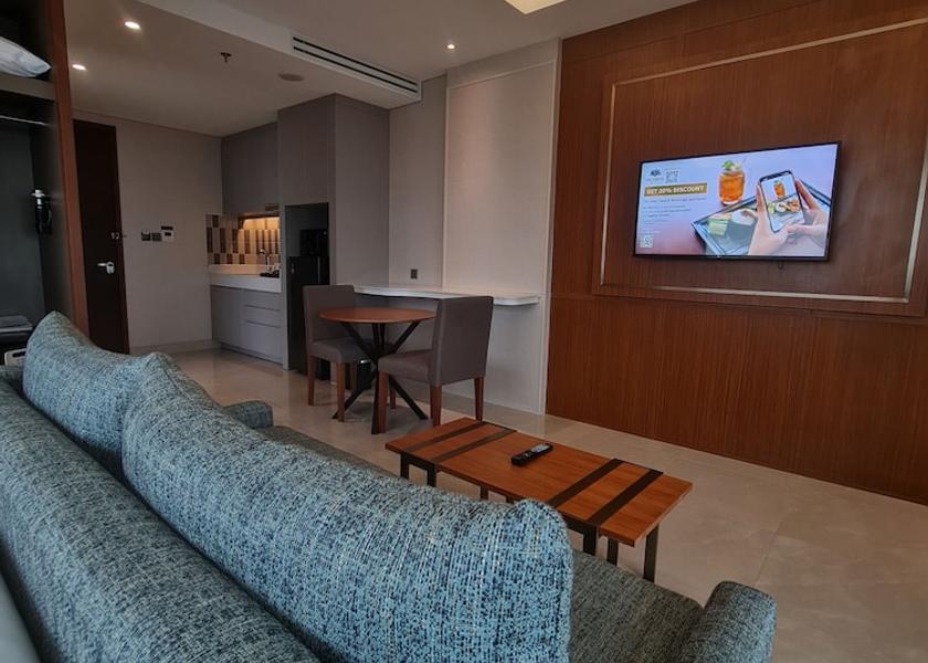  South Tangerang Room