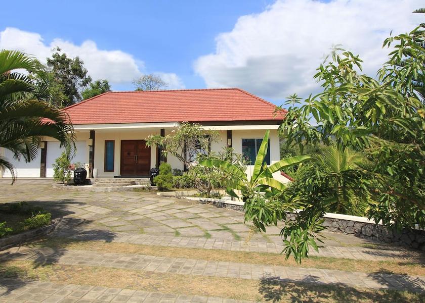 Bali Sukasada Entrance