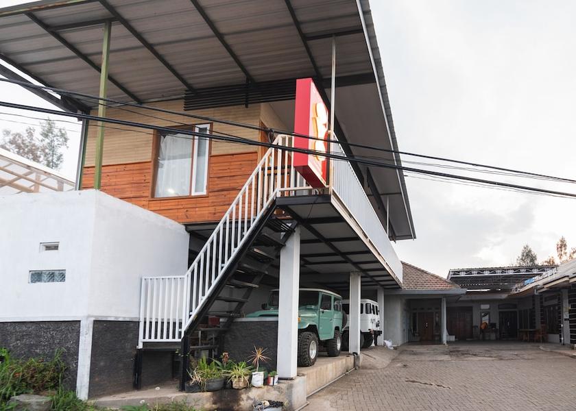 East Java Wonokitri Exterior Detail