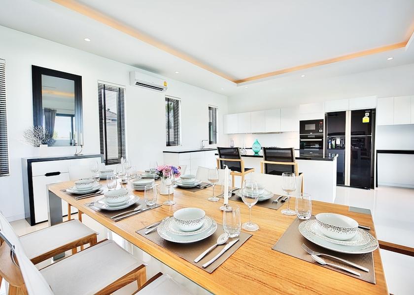 Prachuap Khiri Khan Cha-am In-Room Dining