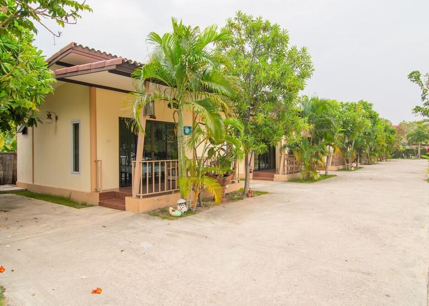 Prachuap Khiri Khan Cha-am Exterior Detail