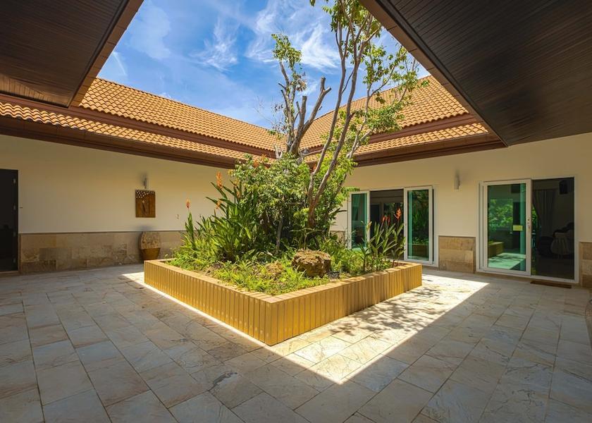 Prachuap Khiri Khan Cha-am Interior Entrance