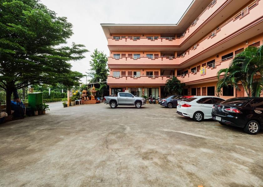 Chonburi Chonburi Exterior Detail