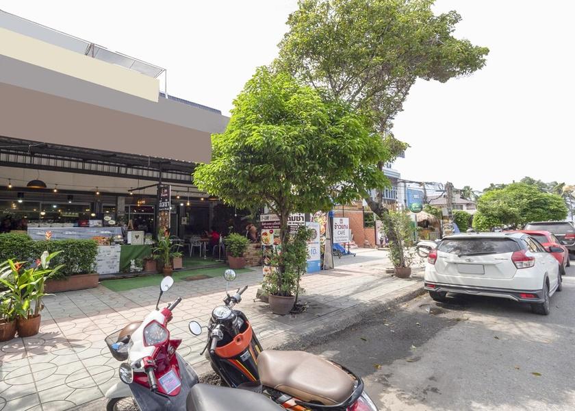 Chonburi Chonburi Exterior Detail