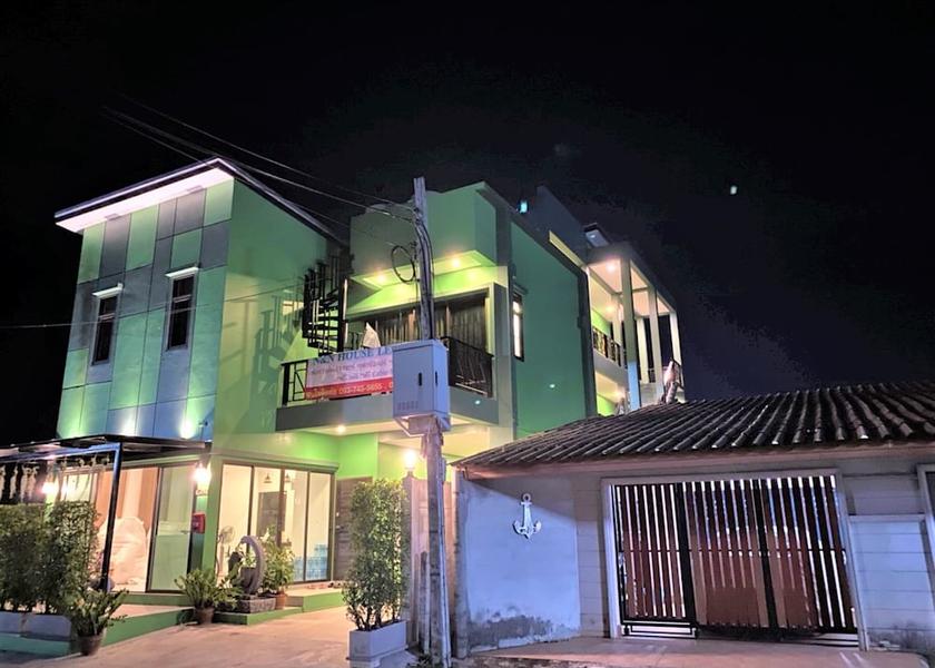 Phuket Province Ko Kaeo Front of property - evening/night