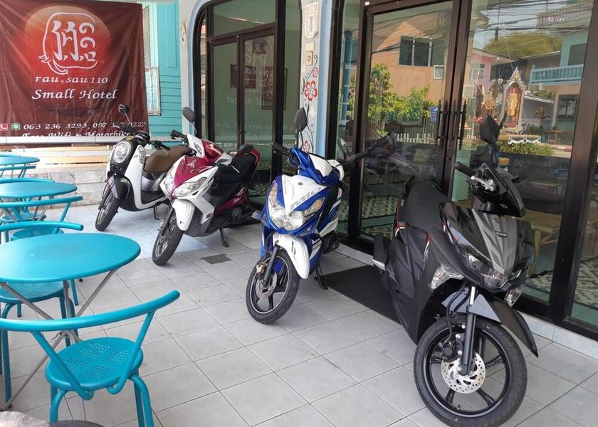 Chonburi Ko Sichang Facade