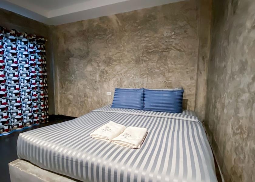 Chonburi Koh Lan Room