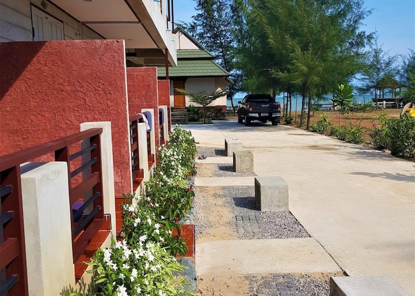 Prachuap Khiri Khan Province Prachuap Khiri Khan Property Grounds