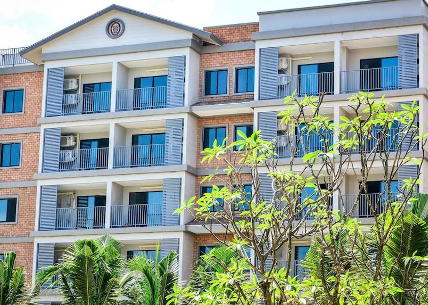 Phuket Sa Khu Facade