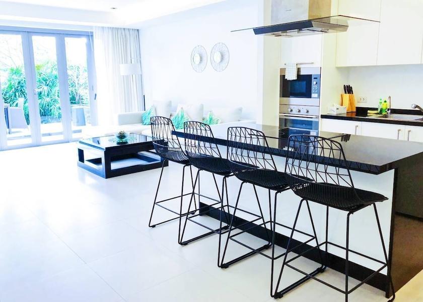 Phuket Sa Khu Interior Entrance