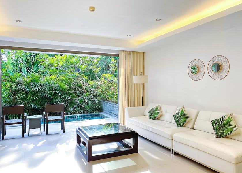 Phuket Sa Khu Interior Entrance